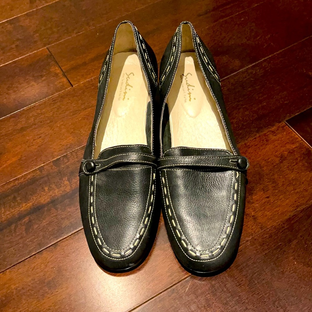 Sudini ladies 1 inch leather pumps